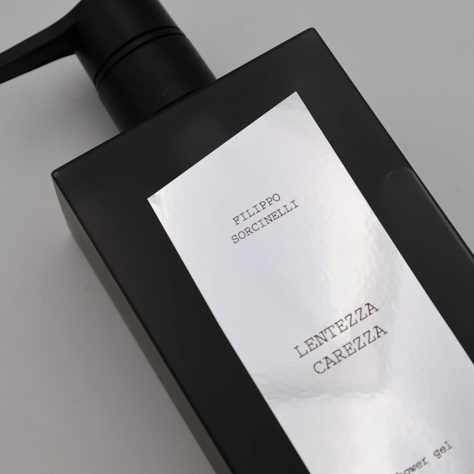 Lentezza Carezza Shower Gel - Image 3